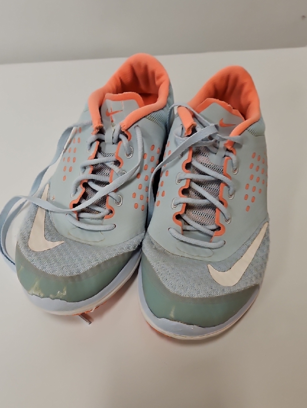 Nike Women Light Blue Athletic Sneakers with Coral Accents